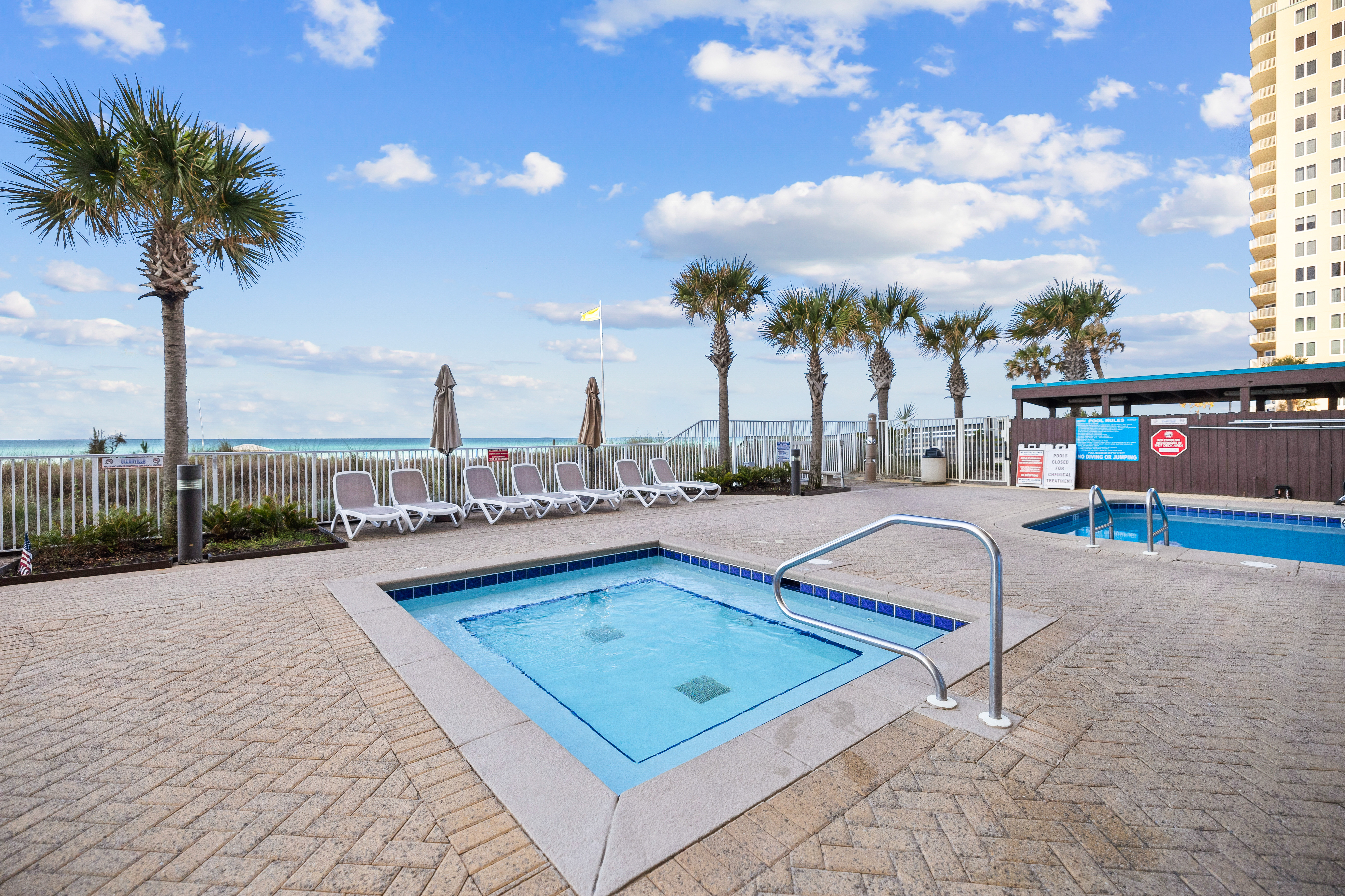  Fully Reimagined Gulf-Front Retreat with Private Oversized Balcony - 物件實景