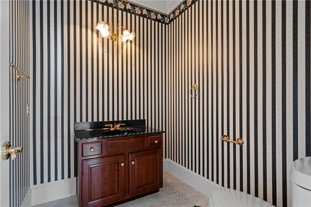 Gainesville, Georgia, 30506, United States, 5 Bedrooms Bedrooms, ,5 BathroomsBathrooms,Residential,For Sale,1996488