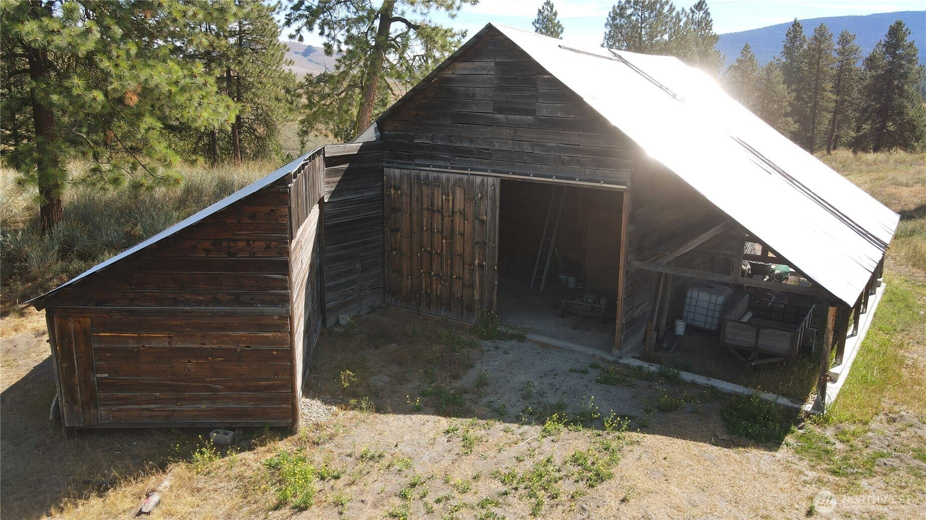 Tonasket, Washington, 98855, United States, 3 Bedrooms Bedrooms, ,2 BathroomsBathrooms,Residential,For Sale,2002069