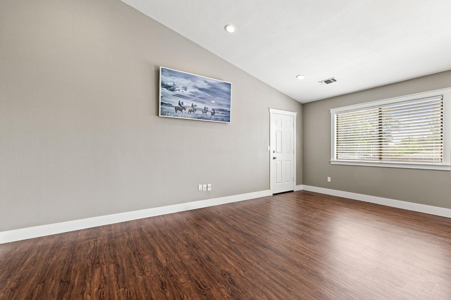 Auburn, California, 95603, United States, 3 Bedrooms Bedrooms, ,2 BathroomsBathrooms,Residential,For Sale,1956698