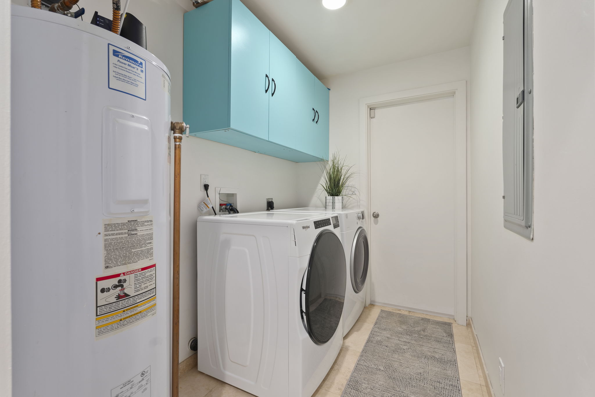 Kailua, Hawaii, 96734, United States, 6 Bedrooms Bedrooms, ,4 BathroomsBathrooms,Residential,For Sale,1981977