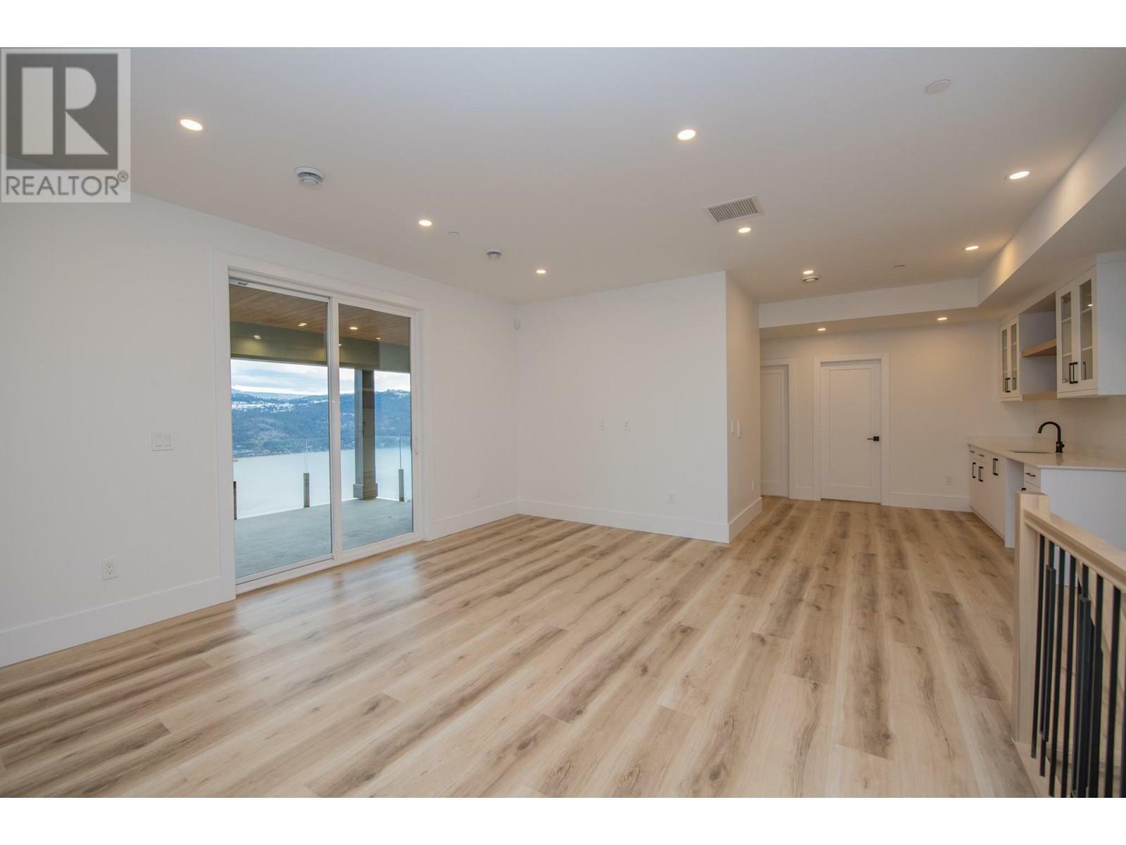 VERNON, British Columbia, V1H 2K9, CA, 4 Bedrooms Bedrooms, ,4 BathroomsBathrooms,Residential,For Sale,1838504