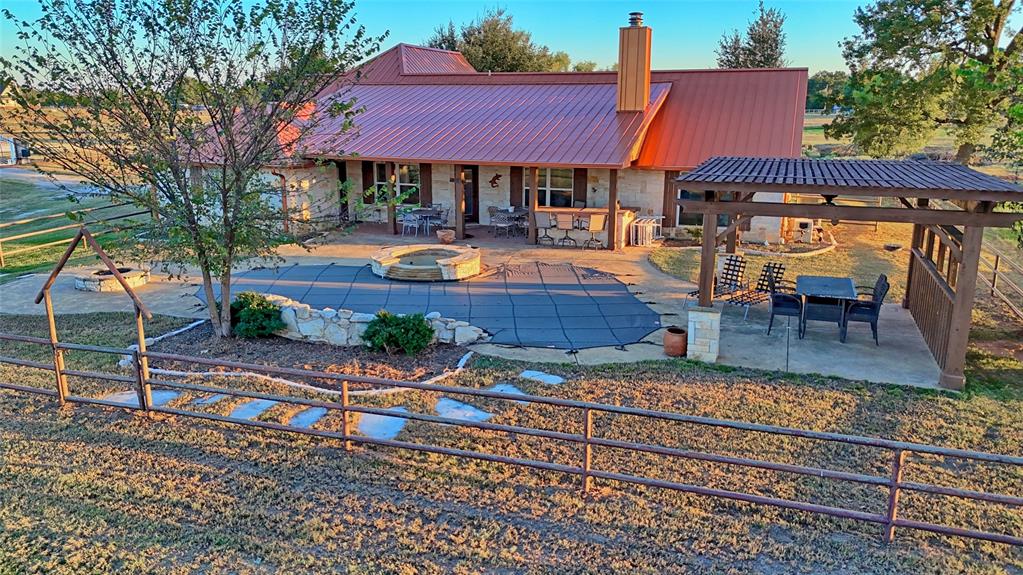 Paradise, Texas, 76073, United States, 4 Bedrooms Bedrooms, ,3 BathroomsBathrooms,Residential,For Sale,1982830