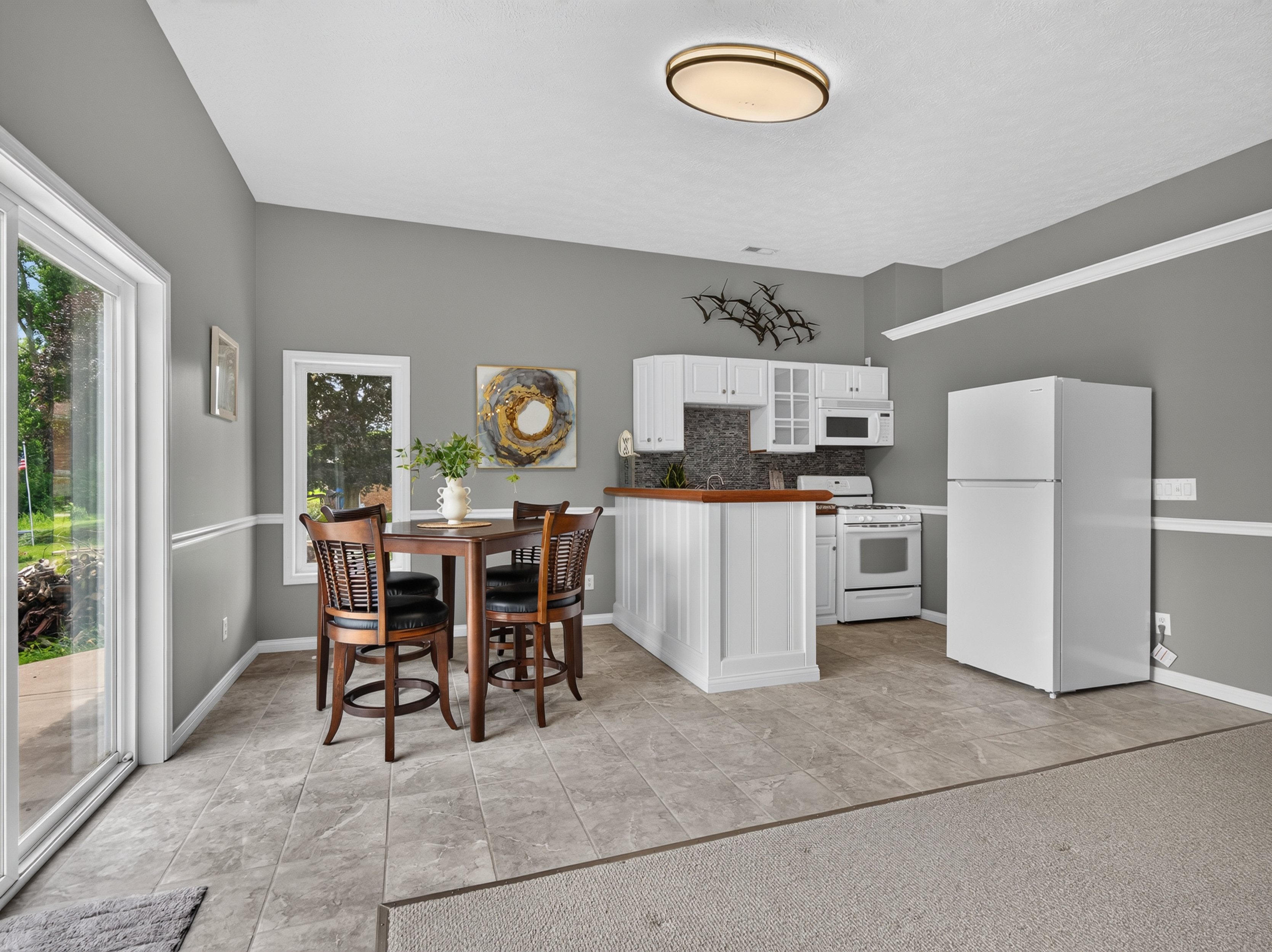  Spacious Channel-Front Home Off Lake Wawasee - 物件實景