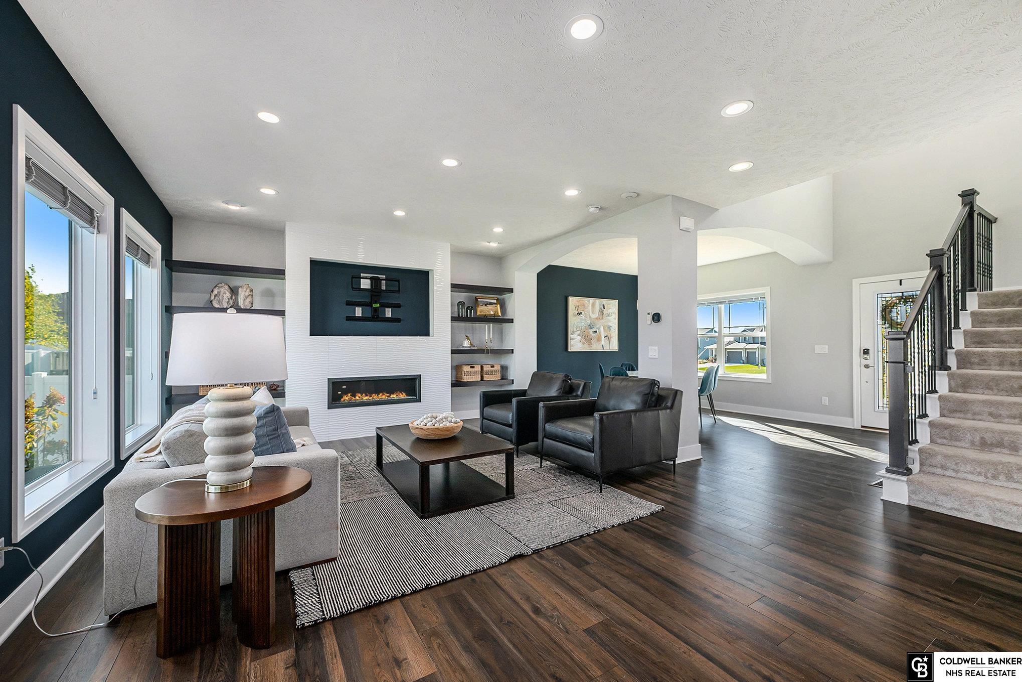 Bennington, Nebraska, 68007, United States, 6 Bedrooms Bedrooms, ,4 BathroomsBathrooms,Residential,For Sale,1969201