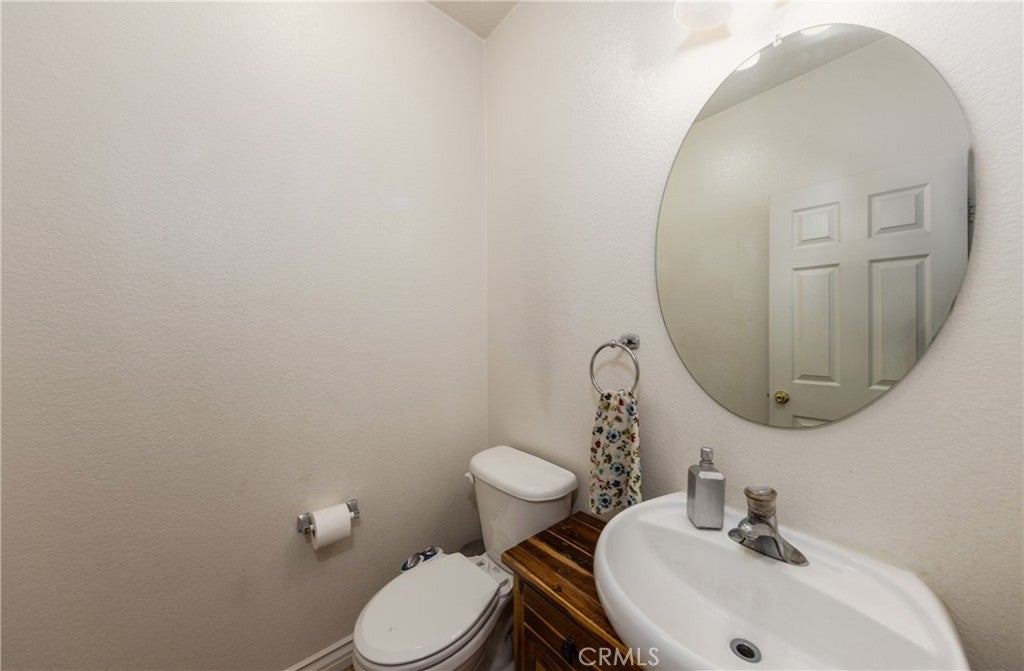 Highland, California, 92346, United States, 5 Bedrooms Bedrooms, ,4 BathroomsBathrooms,Residential,For Sale,1977847