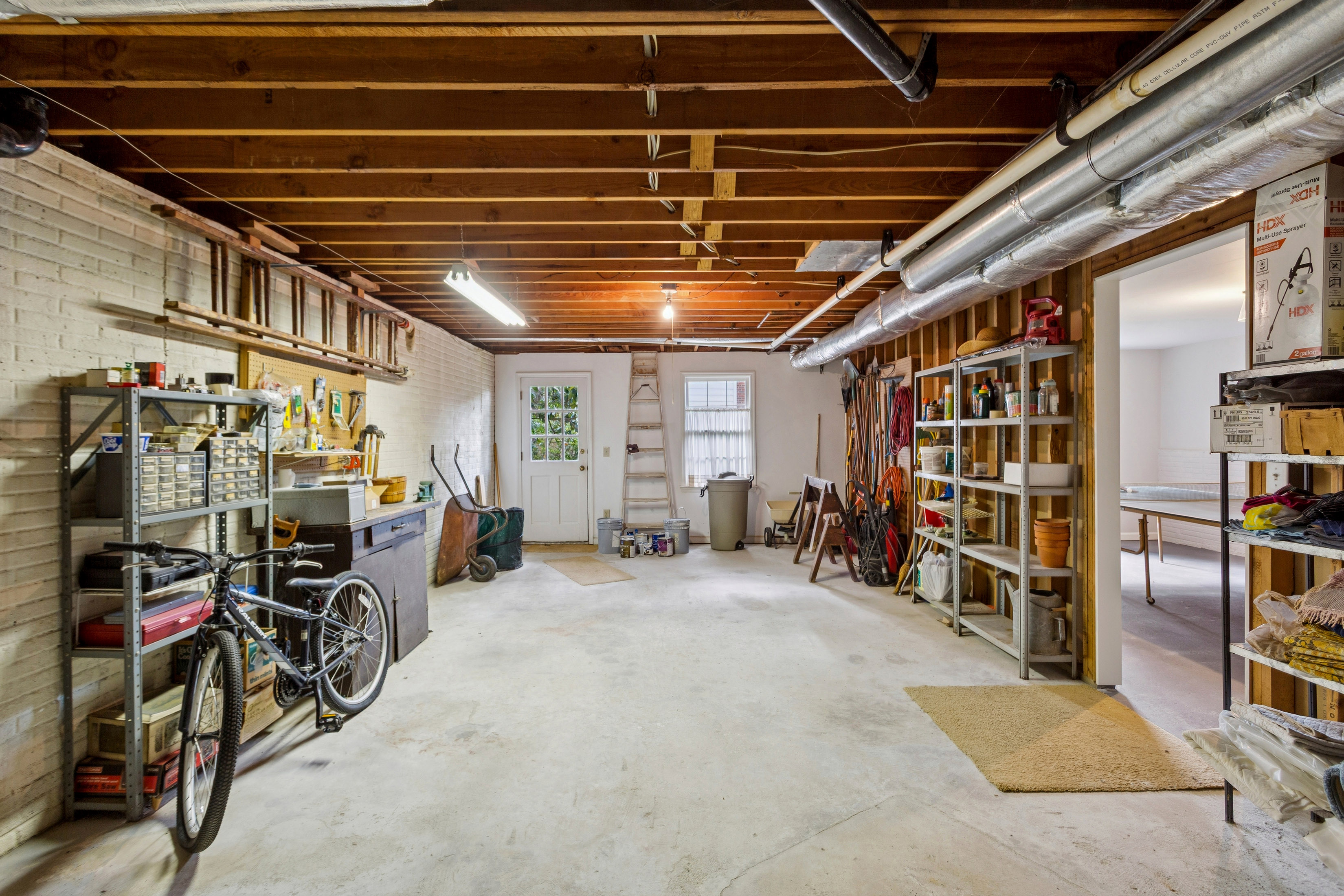  Beautiful Home on Corner Lot in Coveted Princeton Mill Subdivision - 物件實景