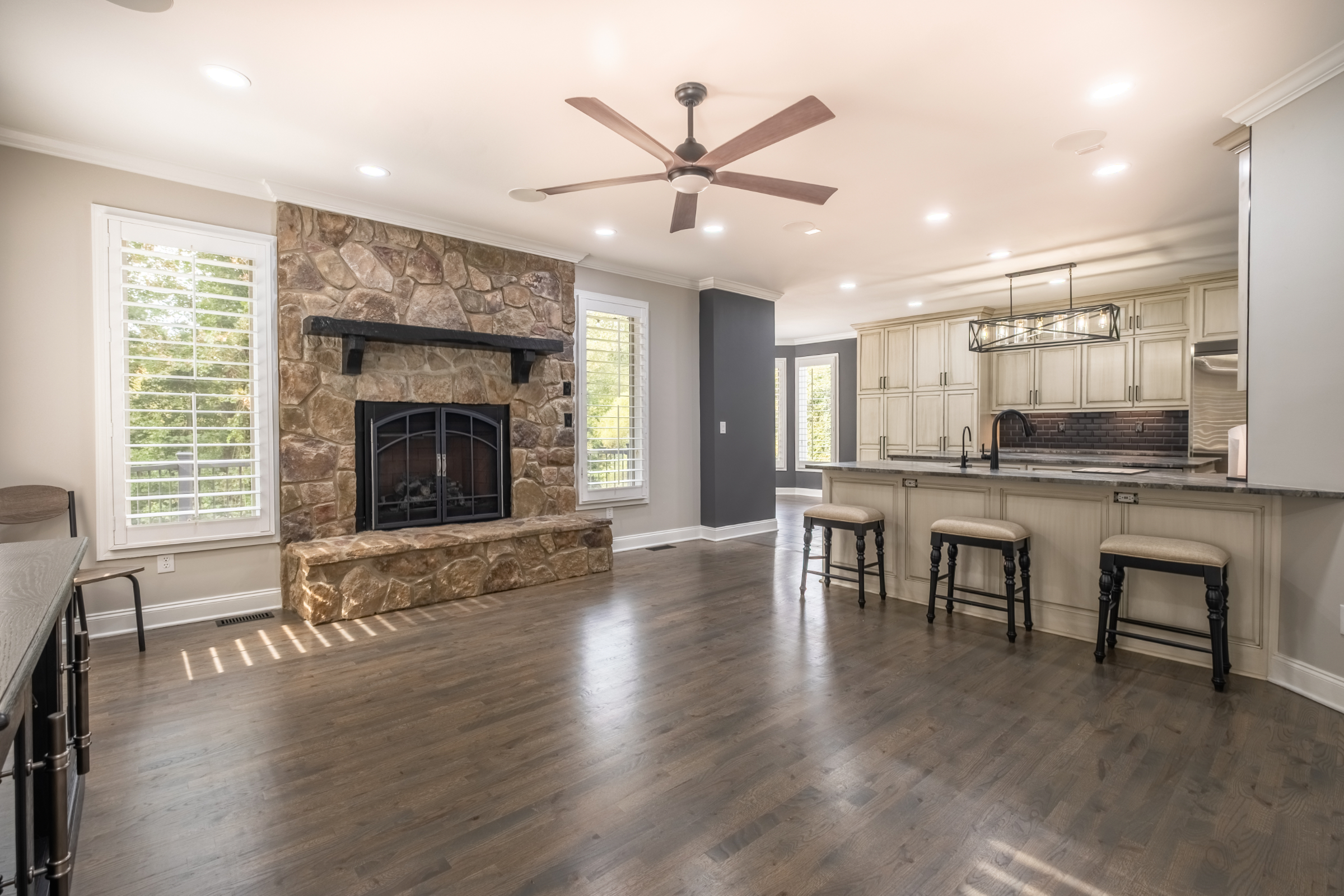 Stanley, North Carolina, 28164, United States, 6 Bedrooms Bedrooms, ,4 BathroomsBathrooms,Residential,For Sale,1976979