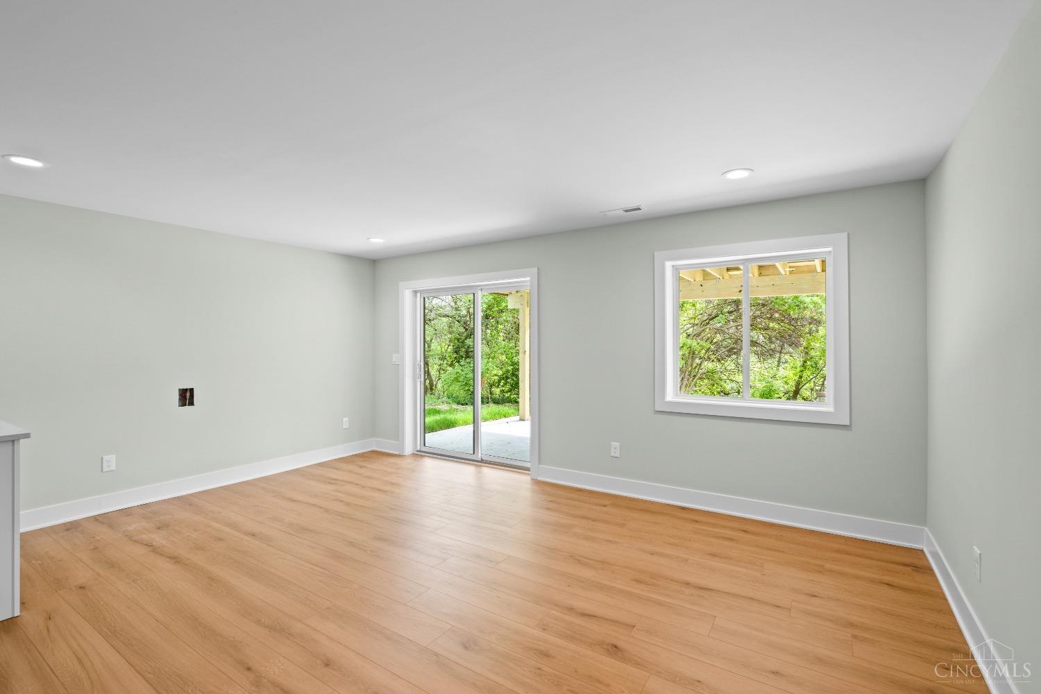 Cincinnati, Ohio, 45208, United States, 3 Bedrooms Bedrooms, ,4 BathroomsBathrooms,Residential,For Sale,1784829