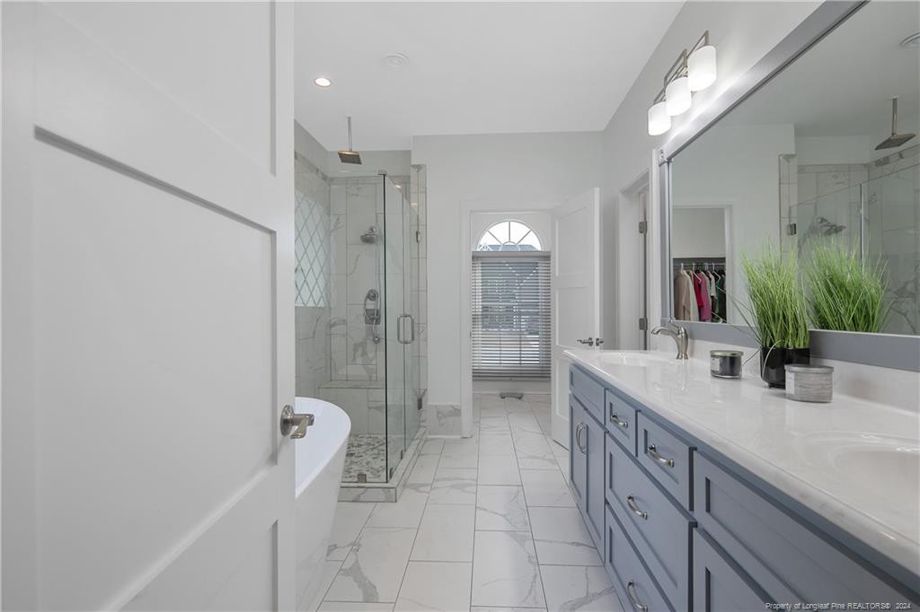609 W Summerchase Drive, Fayetteville, North Carolina, 28311, United States, 6 Bedrooms Bedrooms, ,5 BathroomsBathrooms,Residential,For Sale,609 W Summerchase Drive,1612689