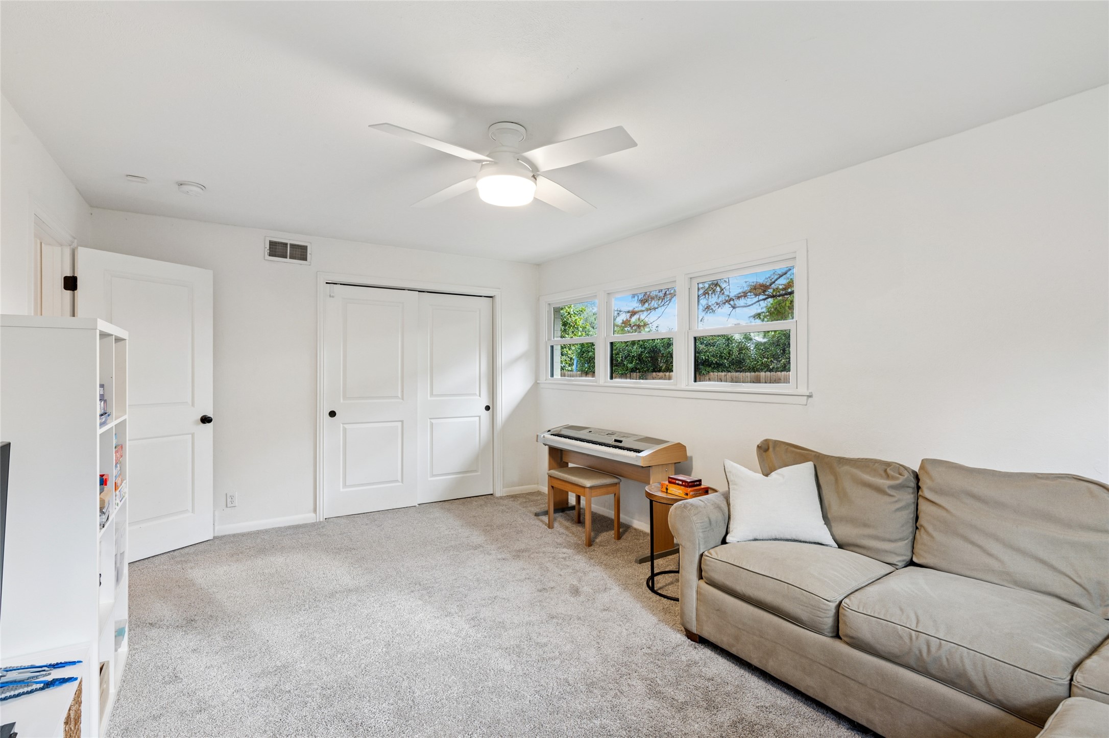 Fort Worth, Texas, 76116, United States, 4 Bedrooms Bedrooms, ,2 BathroomsBathrooms,Residential,For Sale,1957427