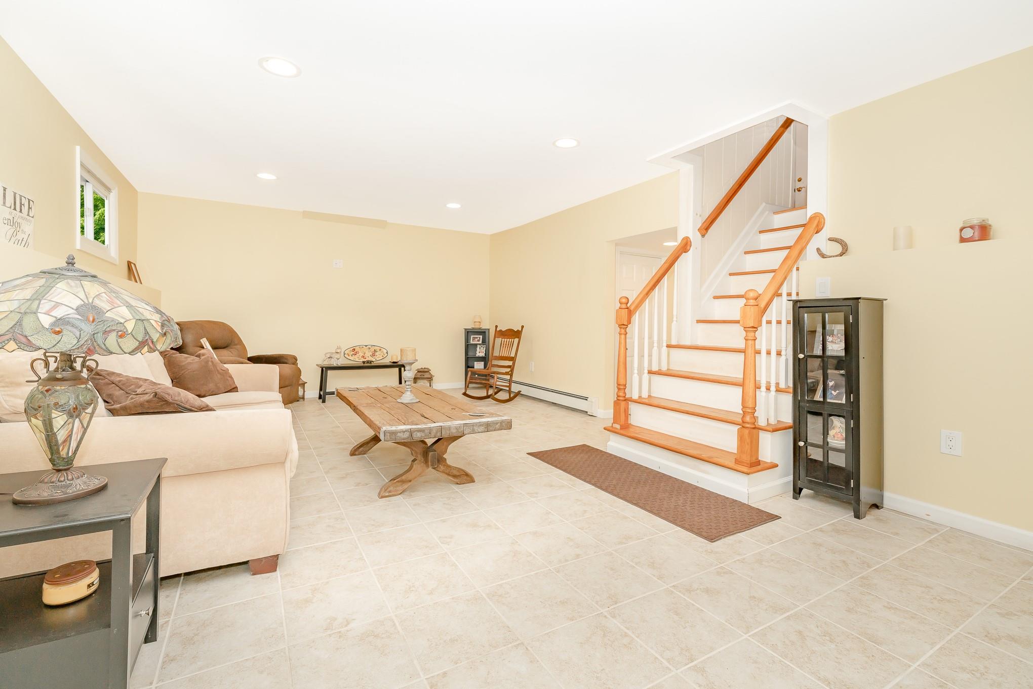 Massapequa, New York, 11758, United States, 4 Bedrooms Bedrooms, ,2 BathroomsBathrooms,Residential,For Sale,1904411