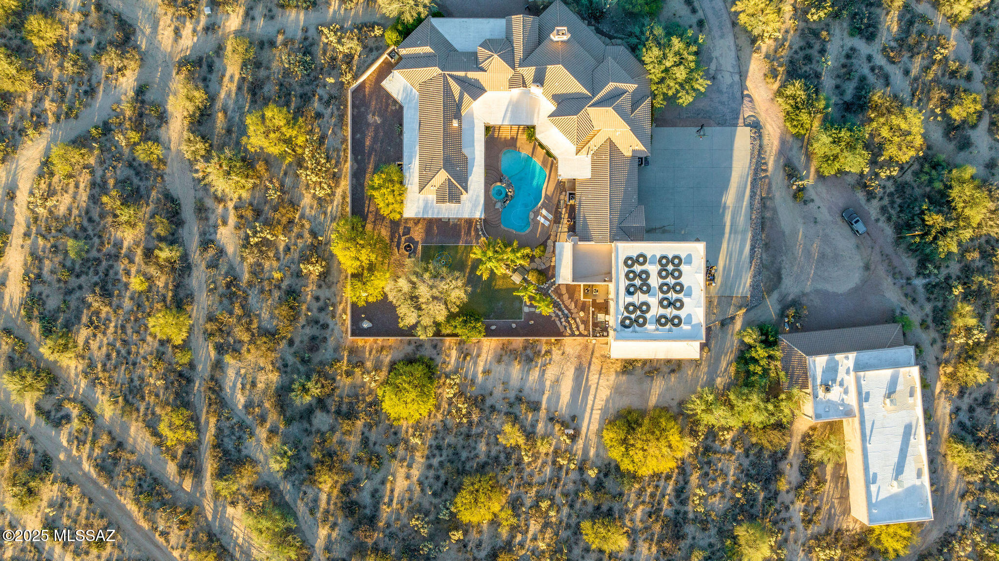 Tucson, Arizona, 85742, United States, 6 Bedrooms Bedrooms, ,6 BathroomsBathrooms,Residential,For Sale,1828344