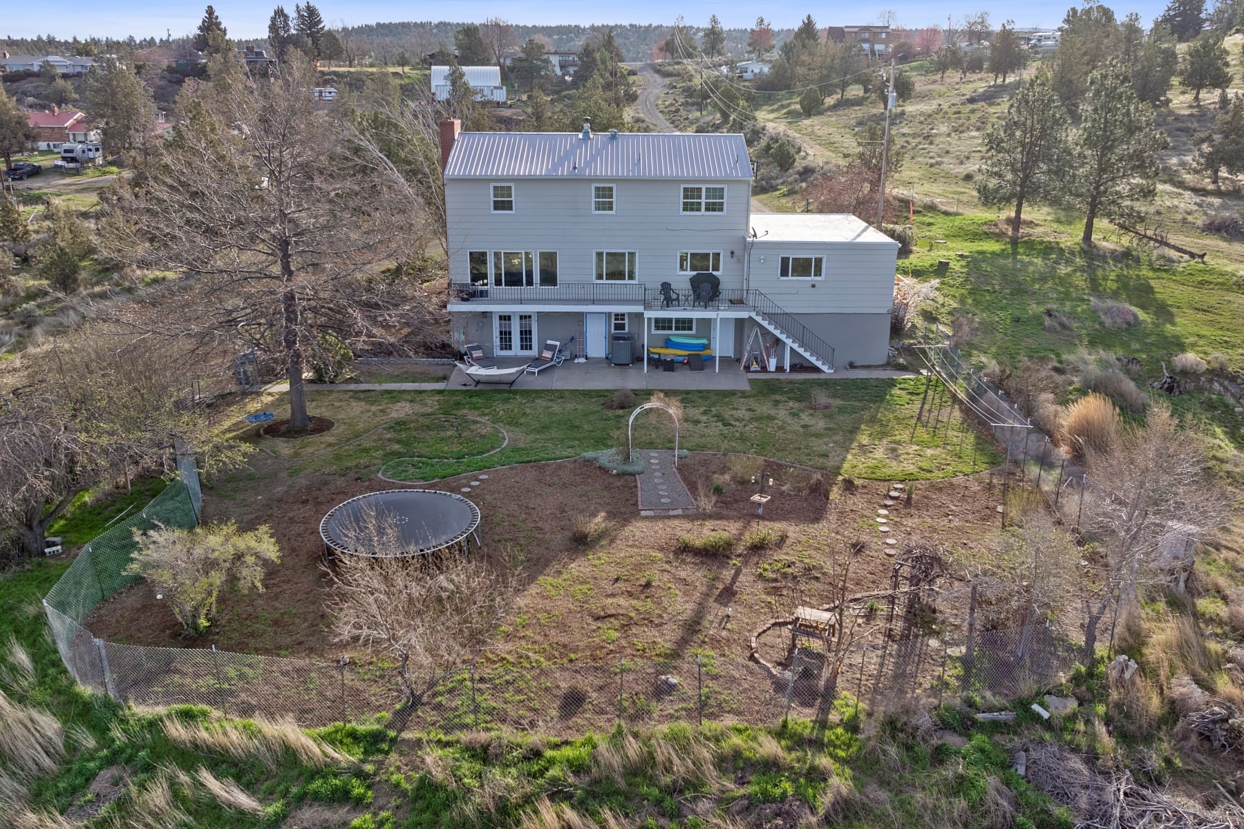  1103 NE Richard Lane Madras, OR 97741 - 物件實景