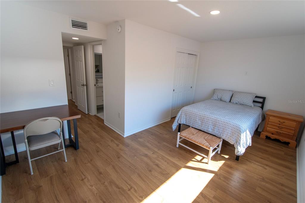 Sarasota, Florida, 34236, United States, 3 Bedrooms Bedrooms, ,2 BathroomsBathrooms,Residential,For Sale,1995598