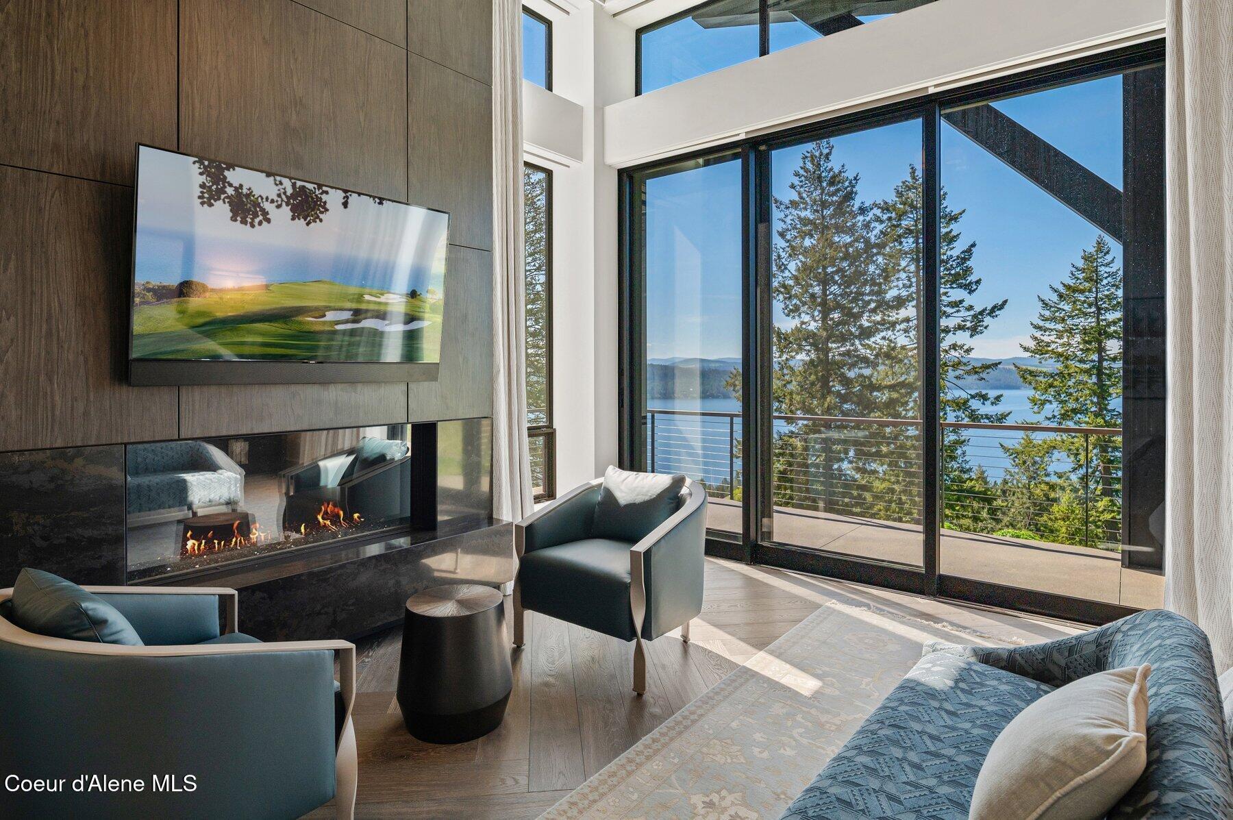 Coeur D'alene, Idaho, 83814, United States, 3 Bedrooms Bedrooms, ,2 BathroomsBathrooms,Residential,For Sale,1926176