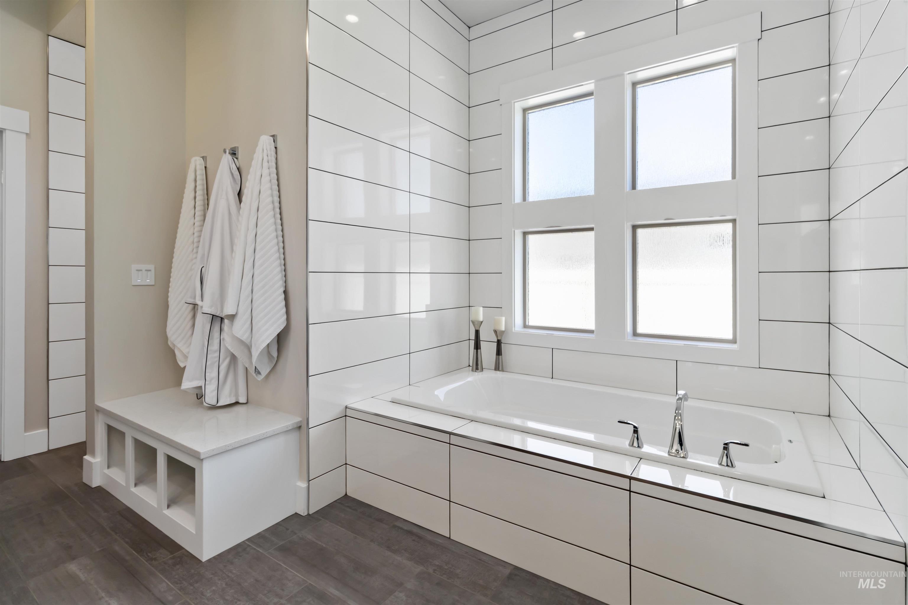 Meridian, Idaho, 83642, United States, 3 Bedrooms Bedrooms, ,3 BathroomsBathrooms,Residential,For Sale,1890290