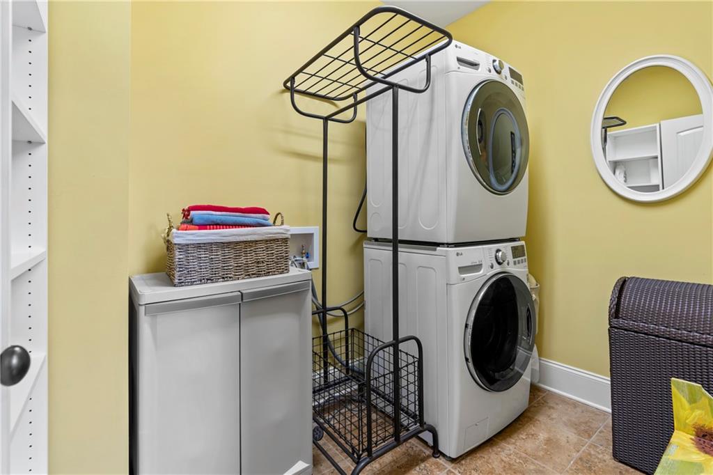 Marietta, Georgia, 30060, United States, 5 Bedrooms Bedrooms, ,4 BathroomsBathrooms,Residential,For Sale,1973923