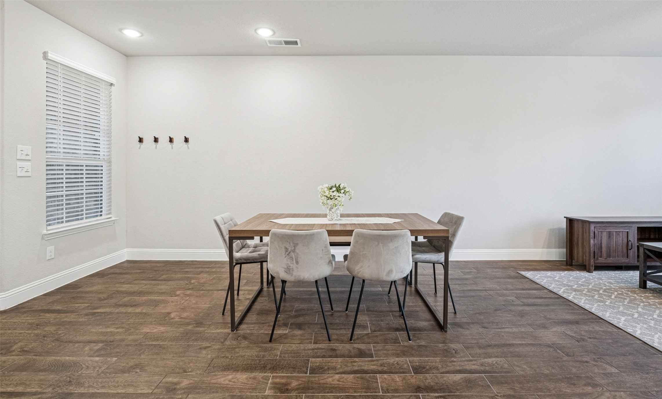 Plano, Texas, 75075, United States, 4 Bedrooms Bedrooms, ,3 BathroomsBathrooms,Residential,For Sale,1961646