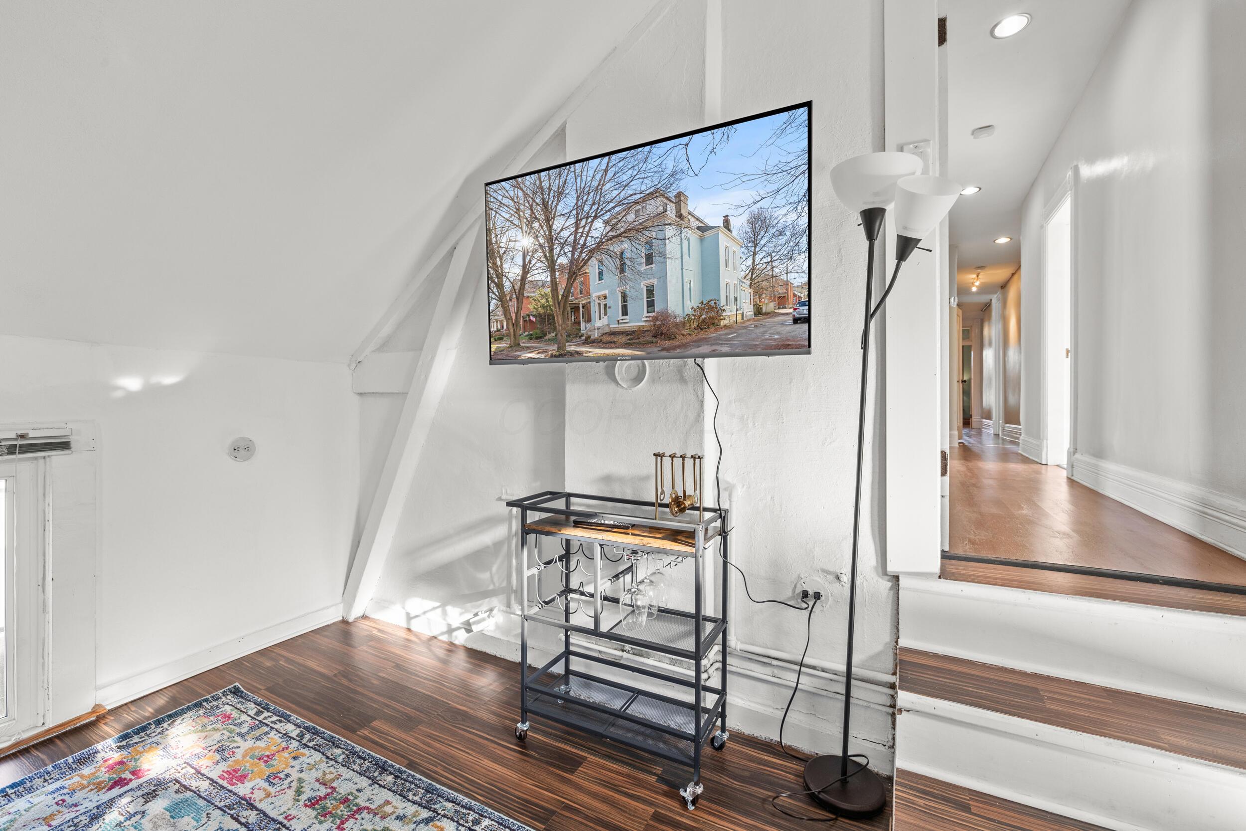 Columbus, Ohio, 43205, United States, 4 Bedrooms Bedrooms, ,4 BathroomsBathrooms,Residential,For Sale,2000888