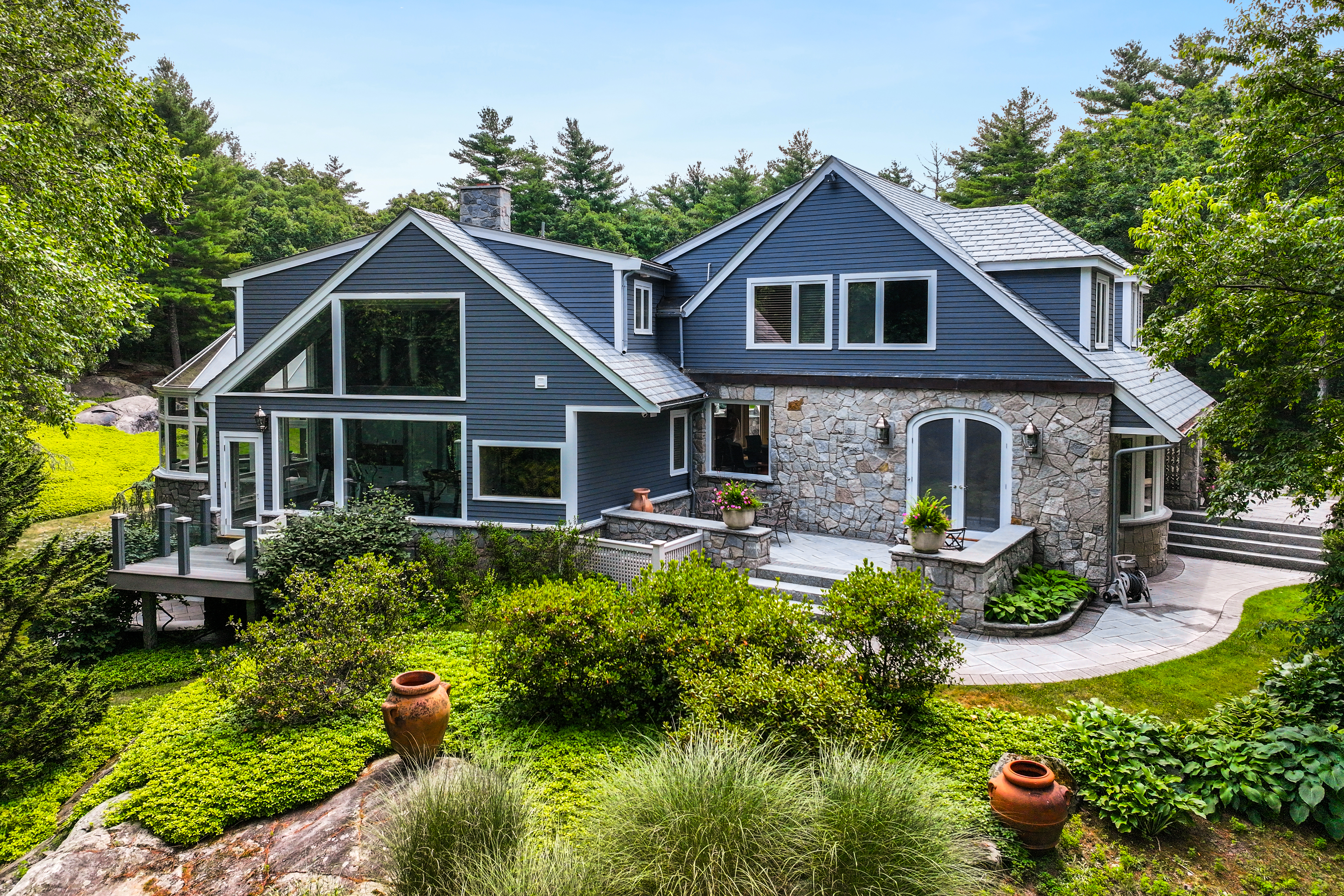  32-70 Lazell Street, Hingham, MA, 02043 - 物件實景