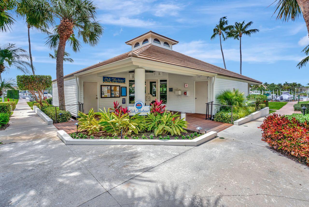 Juno Beach, Florida, 33408, United States, 3 Bedrooms Bedrooms, ,2 BathroomsBathrooms,Residential,For Sale,1761960