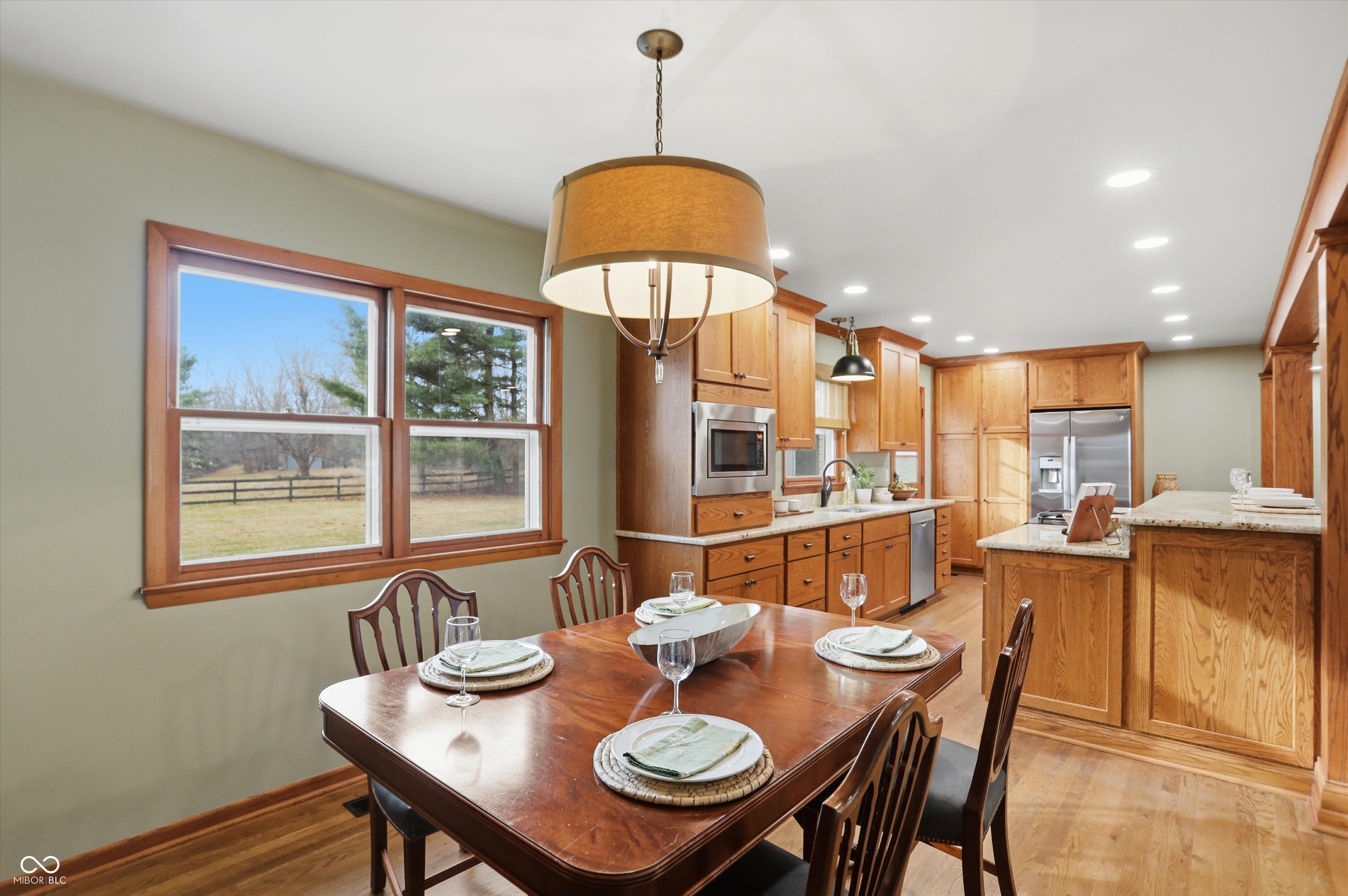 Zionsville, Indiana, 46077, United States, 3 Bedrooms Bedrooms, ,2 BathroomsBathrooms,Residential,For Sale,2008778