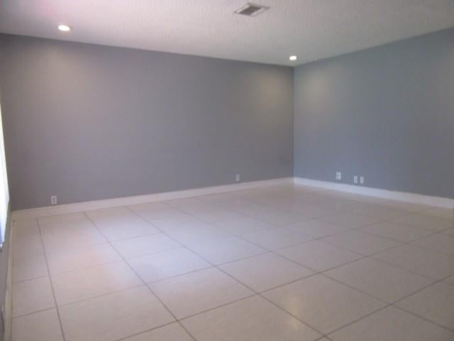 Coral Springs, Florida, 33065, United States, 3 Bedrooms Bedrooms, ,2 BathroomsBathrooms,Residential,For Sale,1904418