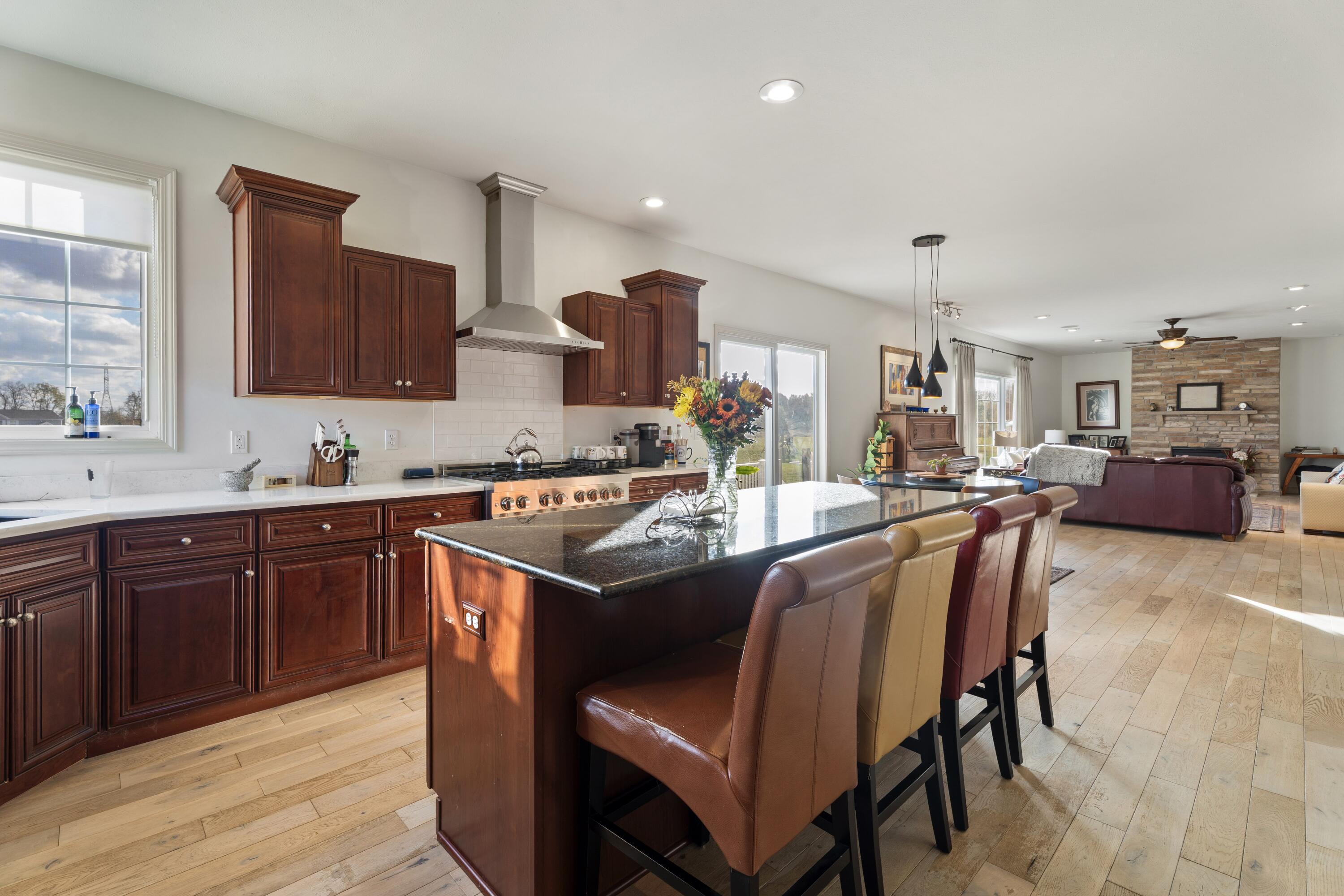 Berrien Springs, Michigan, 49103, United States, 6 Bedrooms Bedrooms, ,4 BathroomsBathrooms,Residential,For Sale,2005382