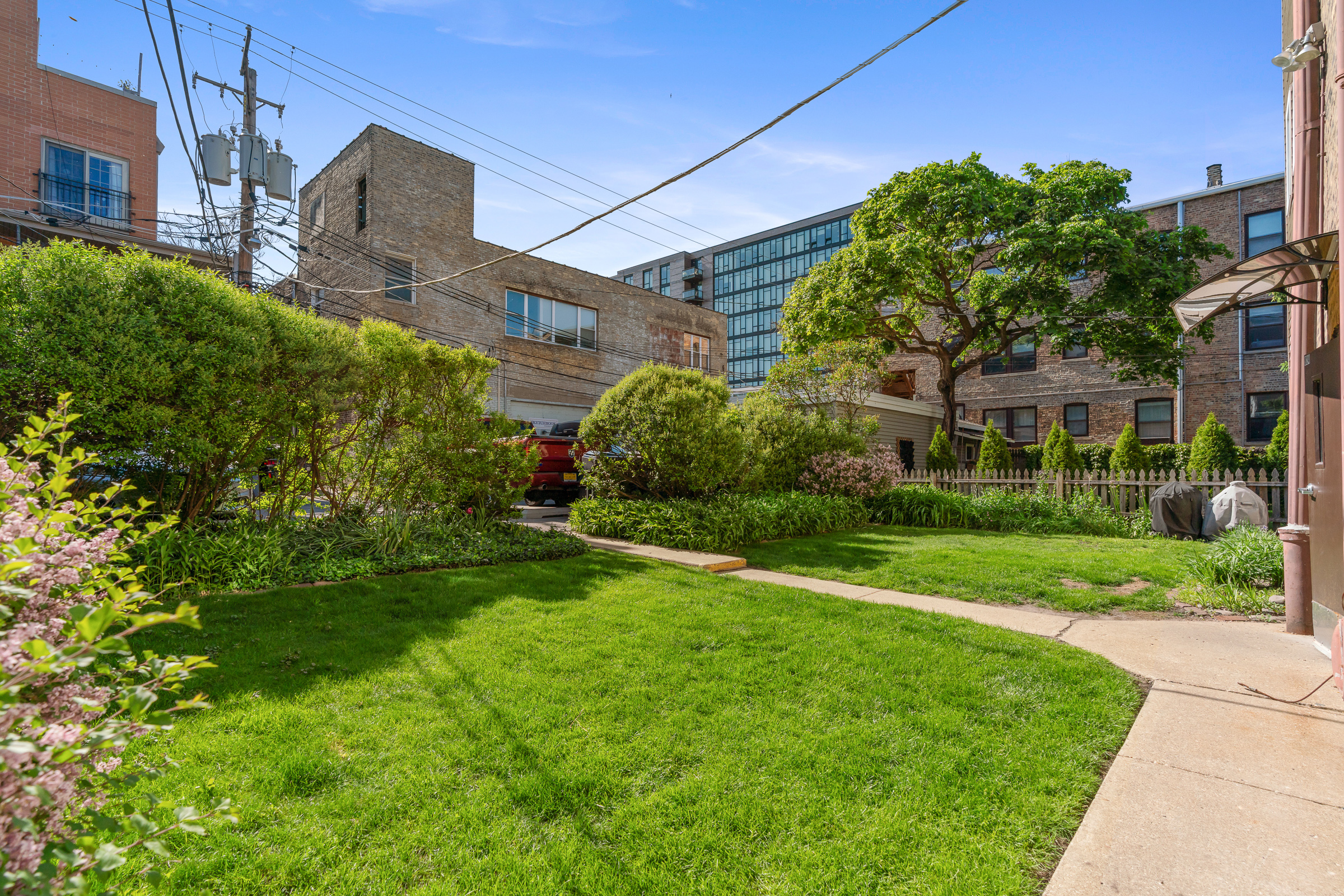  Spacious and Bright Condo in Prime Southeast Evanston Location - 物件實景
