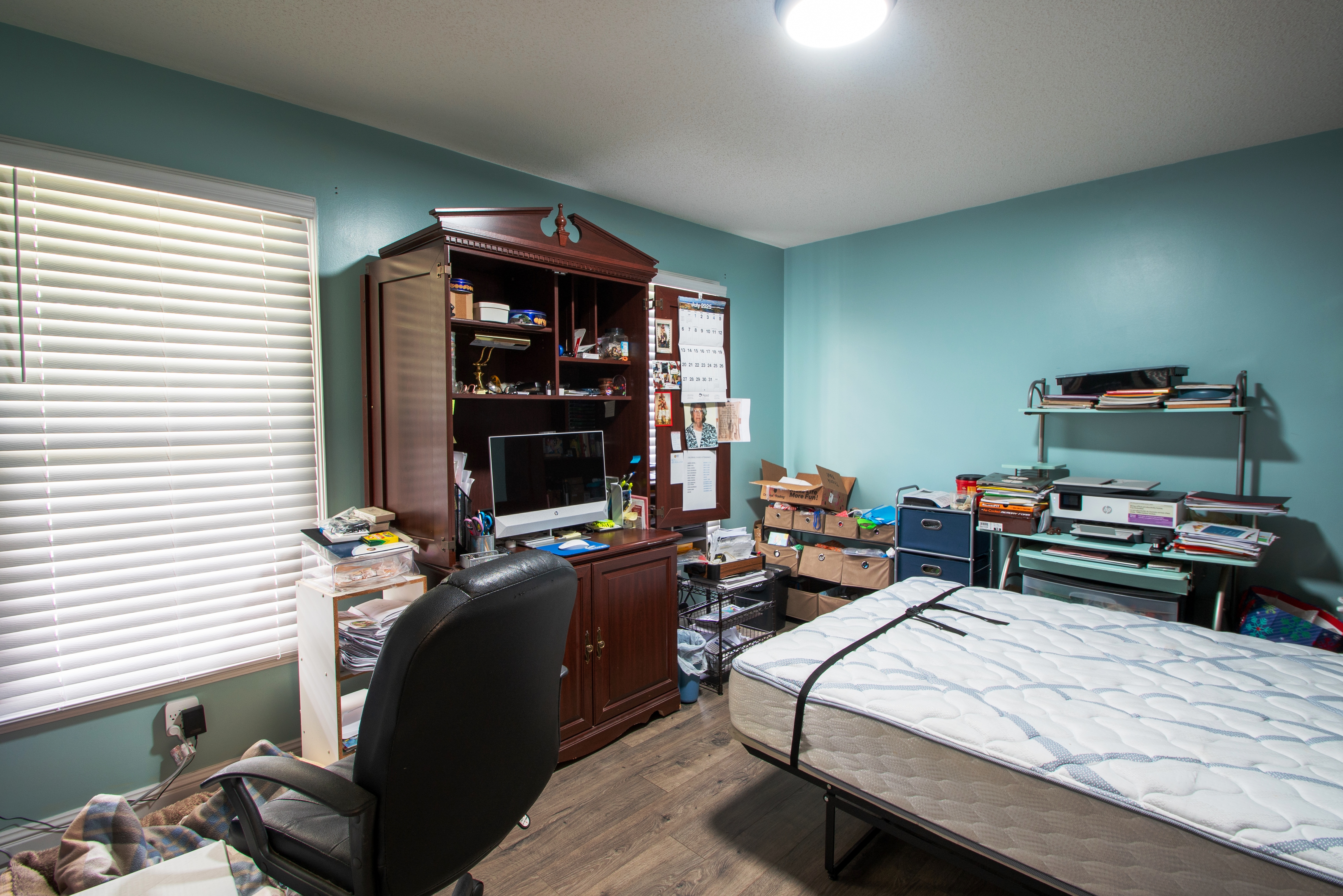 Paducah, Kentucky, 42003, United States, 4 Bedrooms Bedrooms, ,2 BathroomsBathrooms,Residential,For Sale,1974262