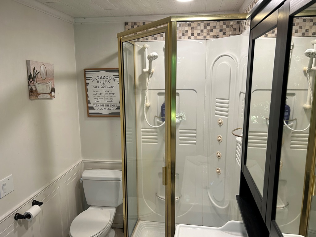 Holmes, New York, 12531, United States, 4 Bedrooms Bedrooms, ,2 BathroomsBathrooms,Residential,For Sale,1979476