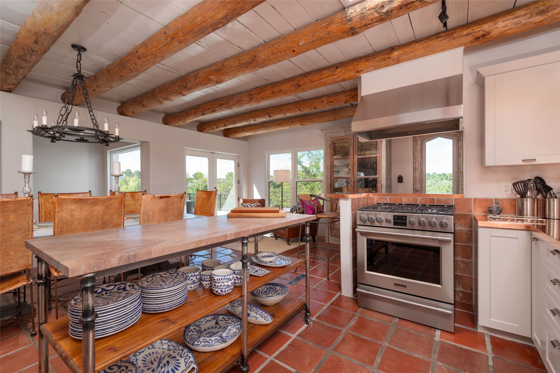  413 Los Arboles Drive - 物件實景