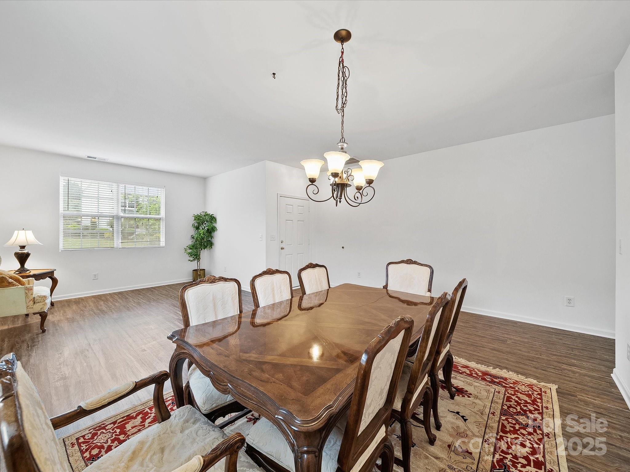 Matthews, North Carolina, 28105, United States, 4 Bedrooms Bedrooms, ,3 BathroomsBathrooms,Residential,For Sale,1865388