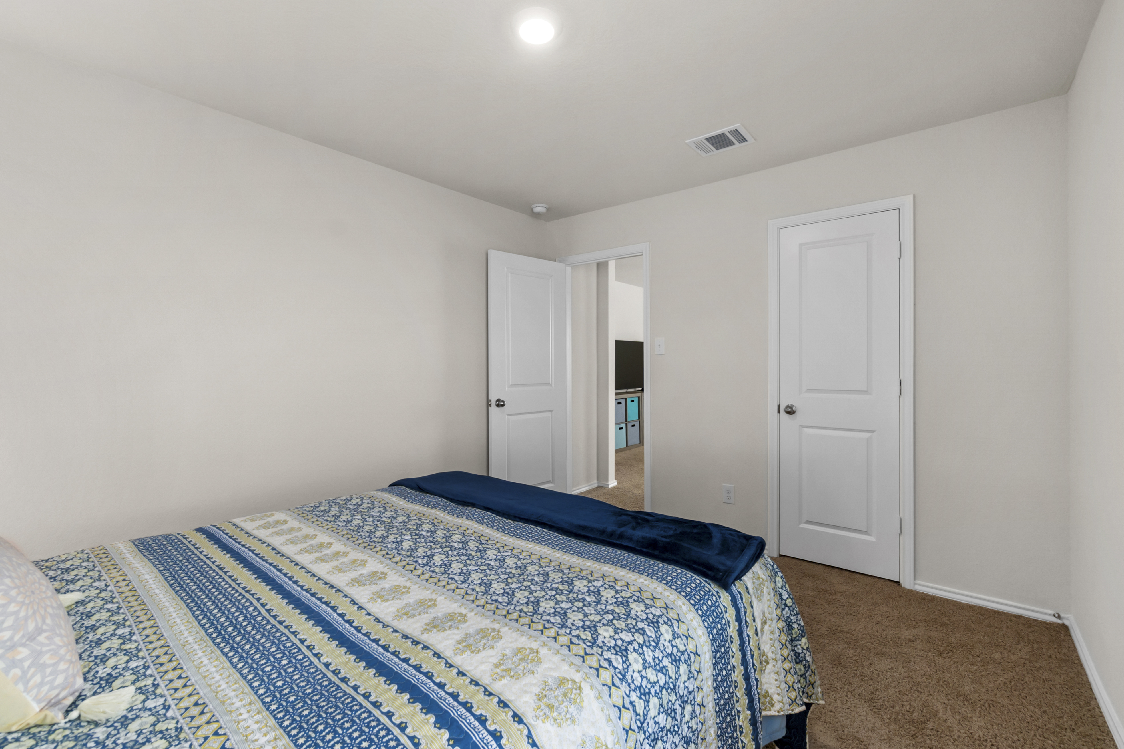  New Braunfels Living with a 2.99% Assumable VA Loan - 物件實景