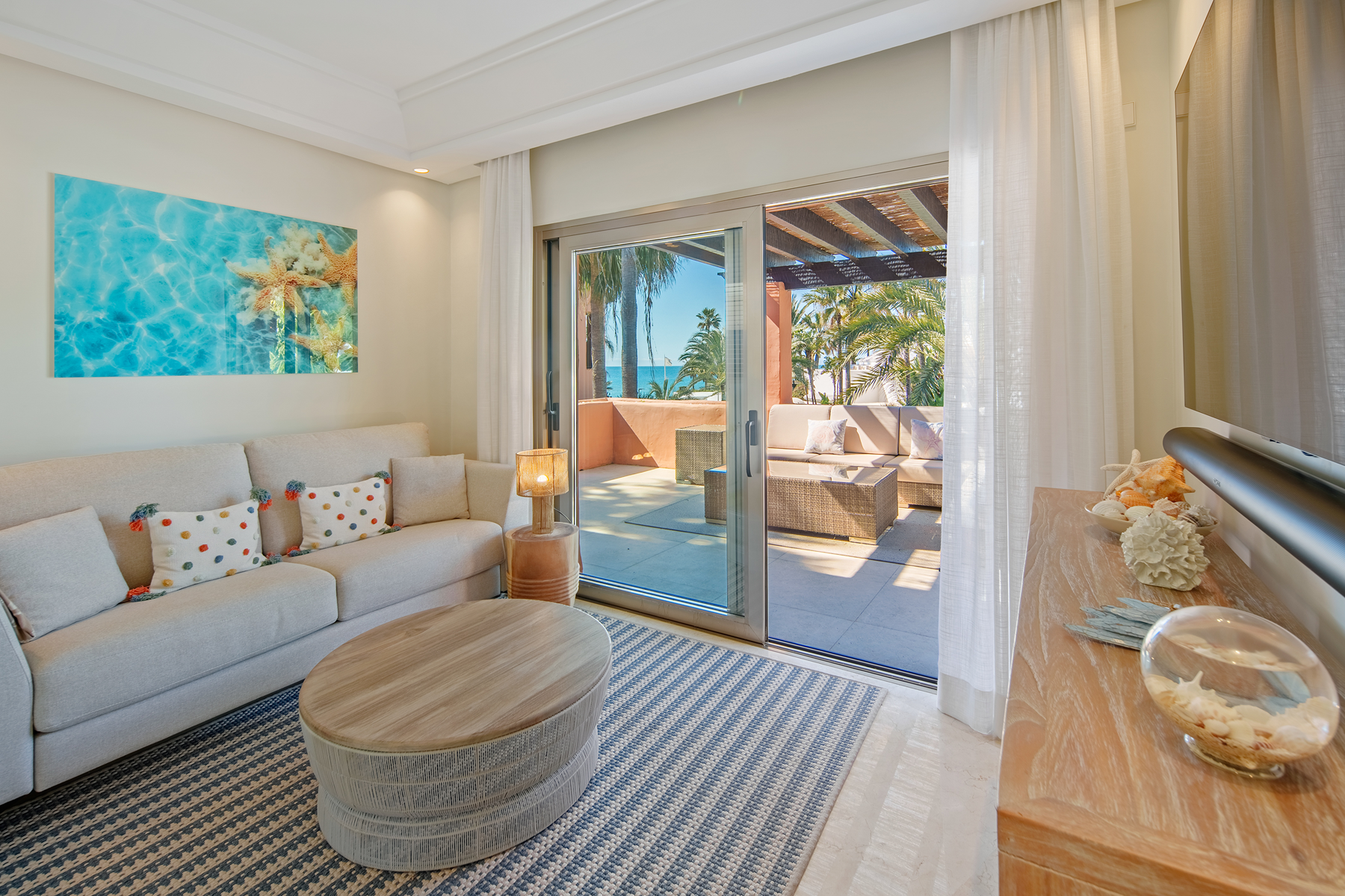  Duplex penthouse with sea views in gated beachfront community, Marbella East - 物件實景
