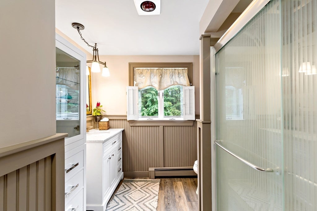 Kingston, Massachusetts, 02364, United States, 3 Bedrooms Bedrooms, ,2 BathroomsBathrooms,Residential,For Sale,1975778