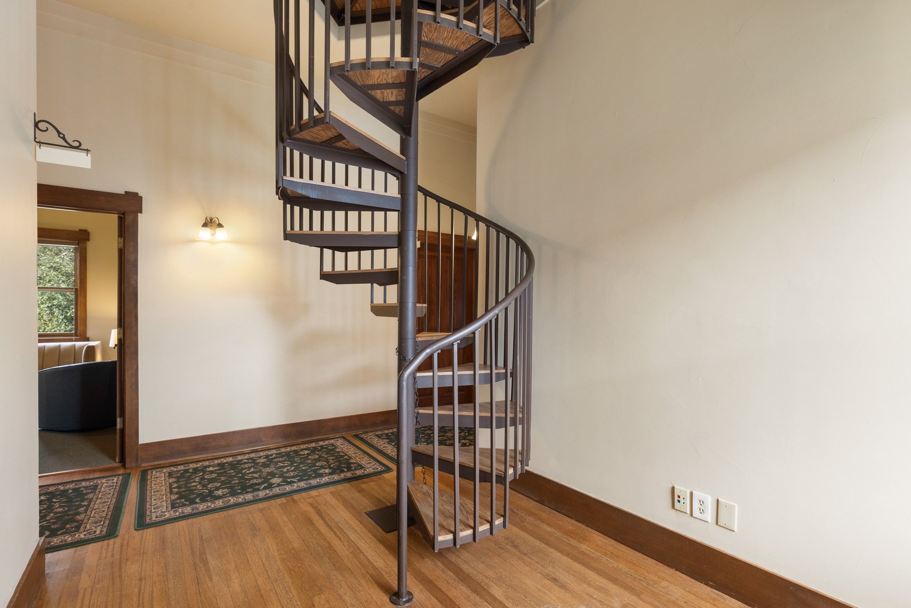  A Storied Piece of Truckee History with Remarkable Possibilities - 物件實景