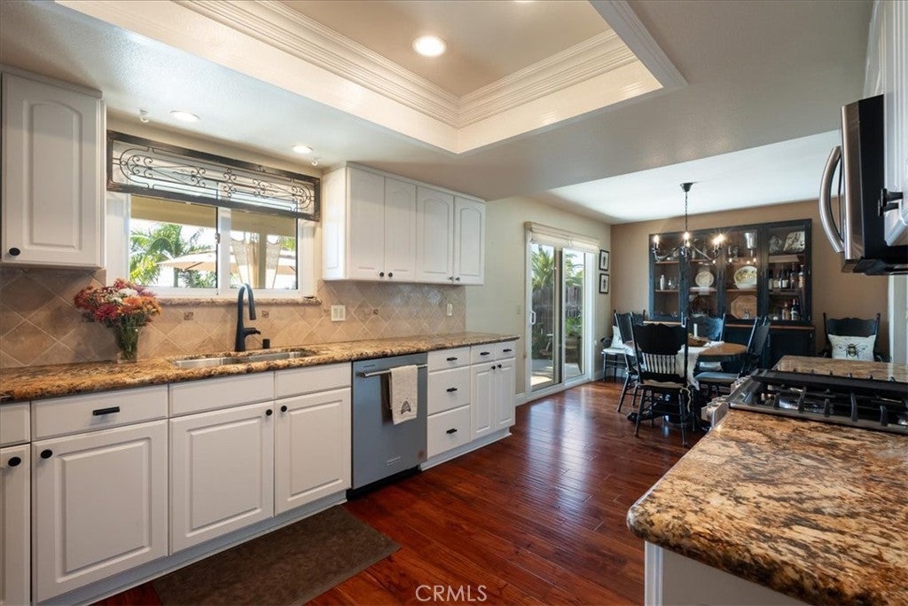 Fallbrook, California, 92028, United States, 3 Bedrooms Bedrooms, ,2 BathroomsBathrooms,Residential,For Sale,1988151