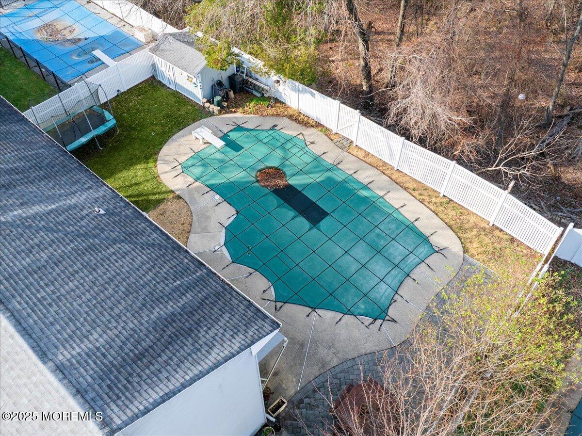 Howell, New Jersey, 07731, United States, 4 Bedrooms Bedrooms, ,3 BathroomsBathrooms,Residential,For Sale,2005606
