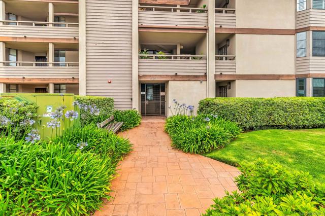San Diego, California, 92106, United States, 2 Bedrooms Bedrooms, ,2 BathroomsBathrooms,Residential,For Sale,1835176