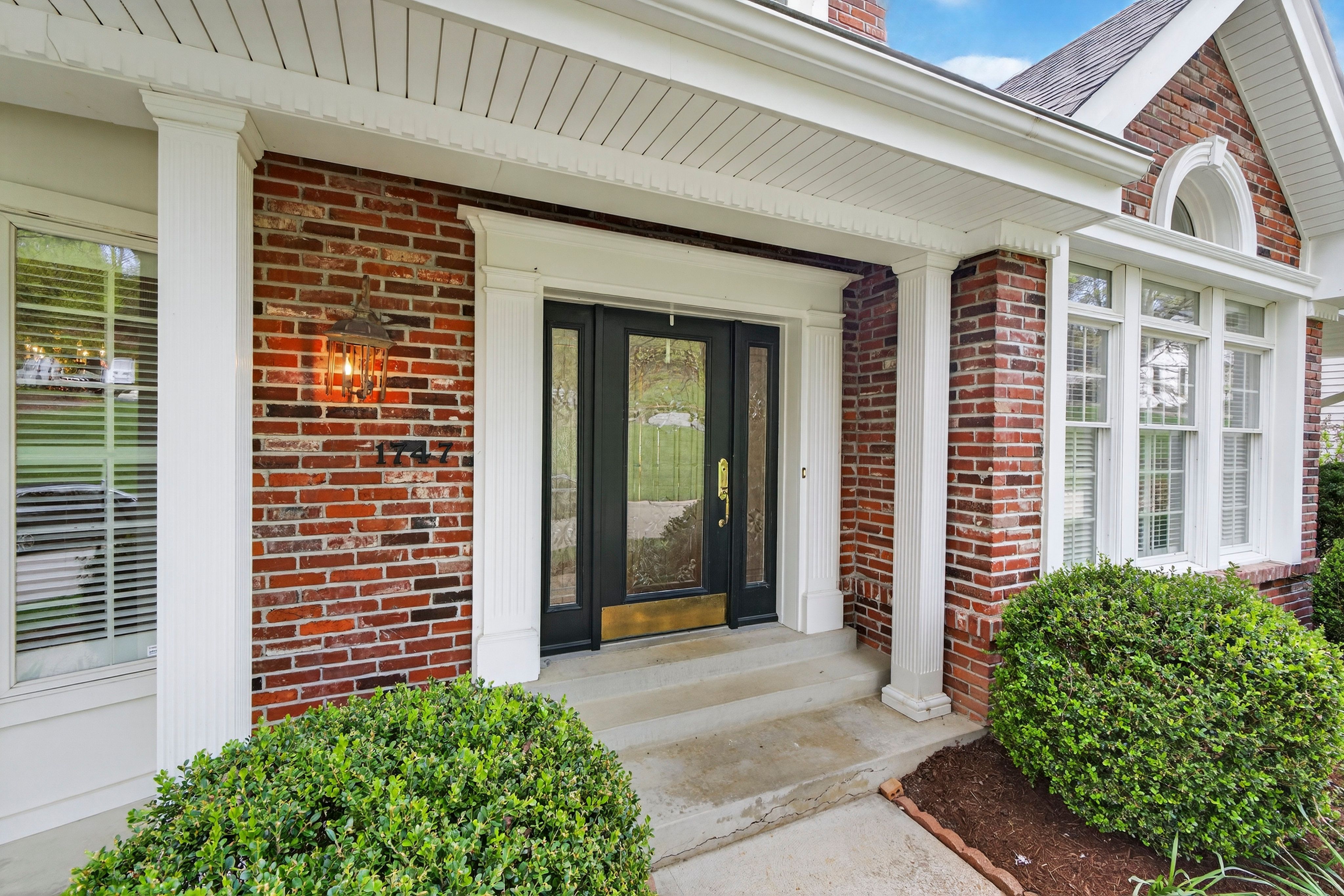  Tucked within the serene, tree-lined enclave of The Forest Subdivision - 物件實景