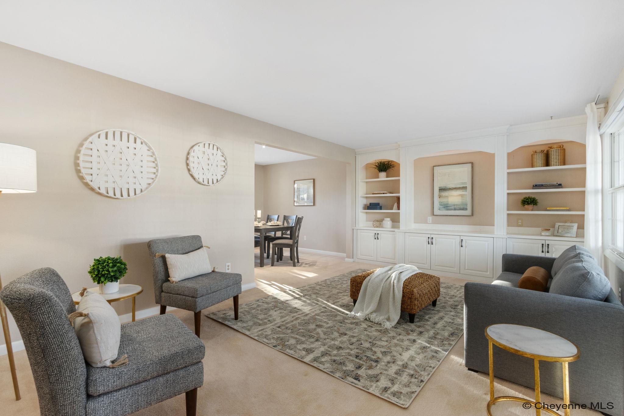 Cheyenne, Wyoming, 82001, United States, 5 Bedrooms Bedrooms, ,4 BathroomsBathrooms,Residential,For Sale,1992954