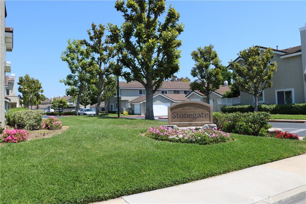 Irvine, California, 92614, United States, 2 Bedrooms Bedrooms, ,2 BathroomsBathrooms,Residential,For Sale,1865749