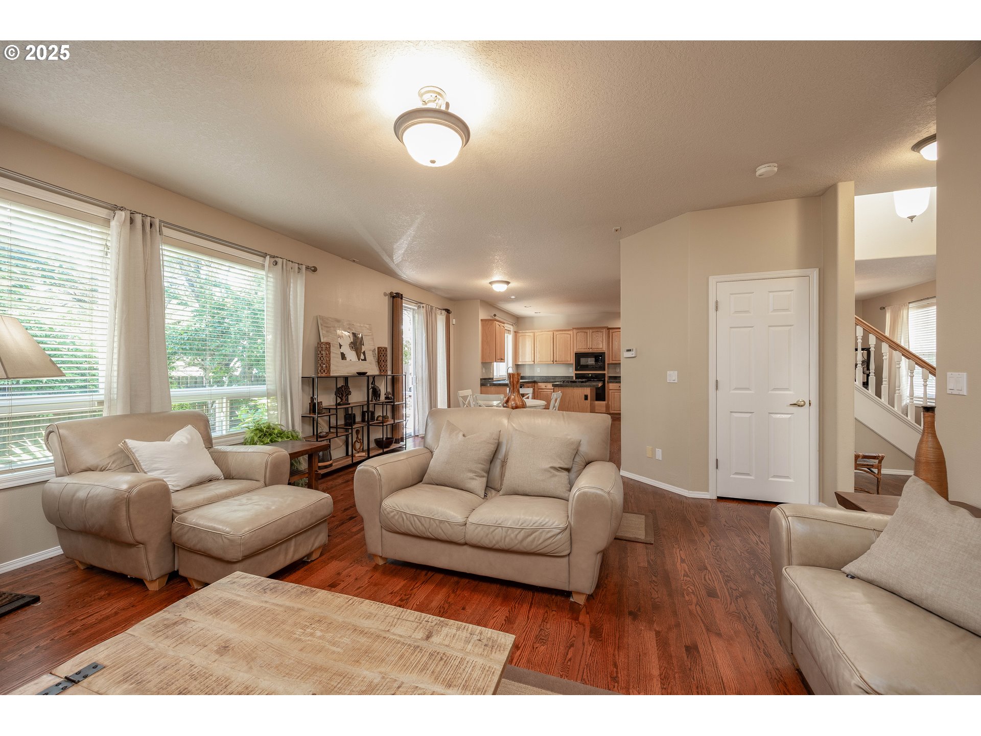 Portland, Oregon, 97229, United States, 4 Bedrooms Bedrooms, ,2 BathroomsBathrooms,Residential,For Sale,1877425