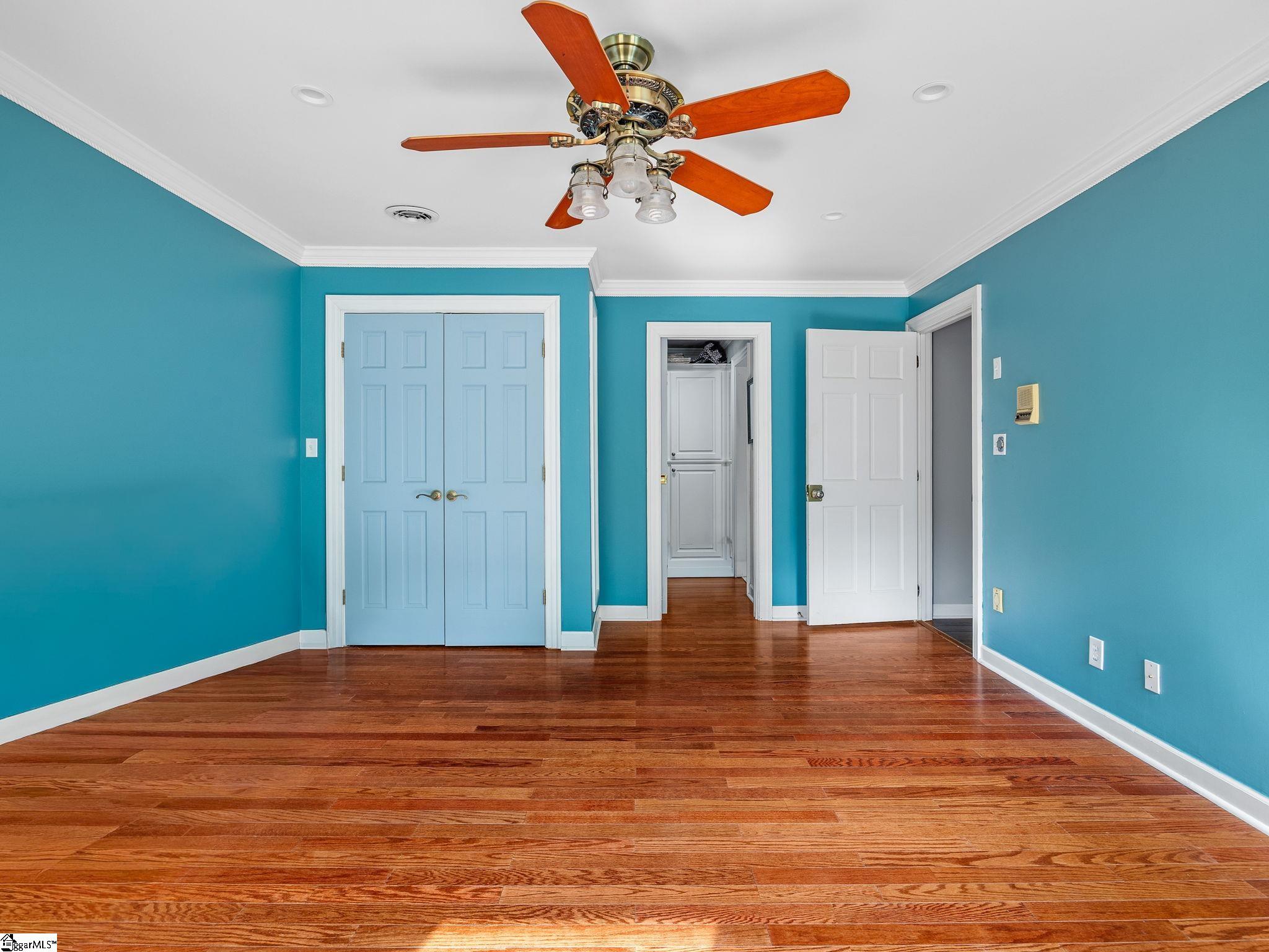 Spartanburg, South Carolina, 29301, United States, 4 Bedrooms Bedrooms, ,3 BathroomsBathrooms,Residential,For Sale,1950138
