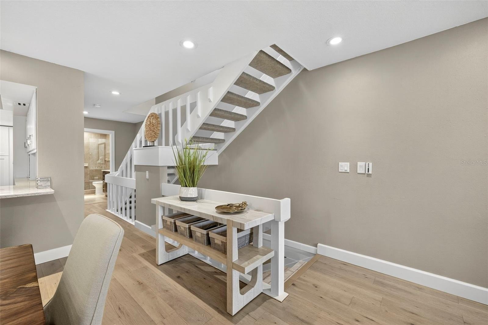 CLEARWATER BEACH, Florida, 33767, United States, 3 Bedrooms Bedrooms, ,3 BathroomsBathrooms,Residential,For Sale,1976812