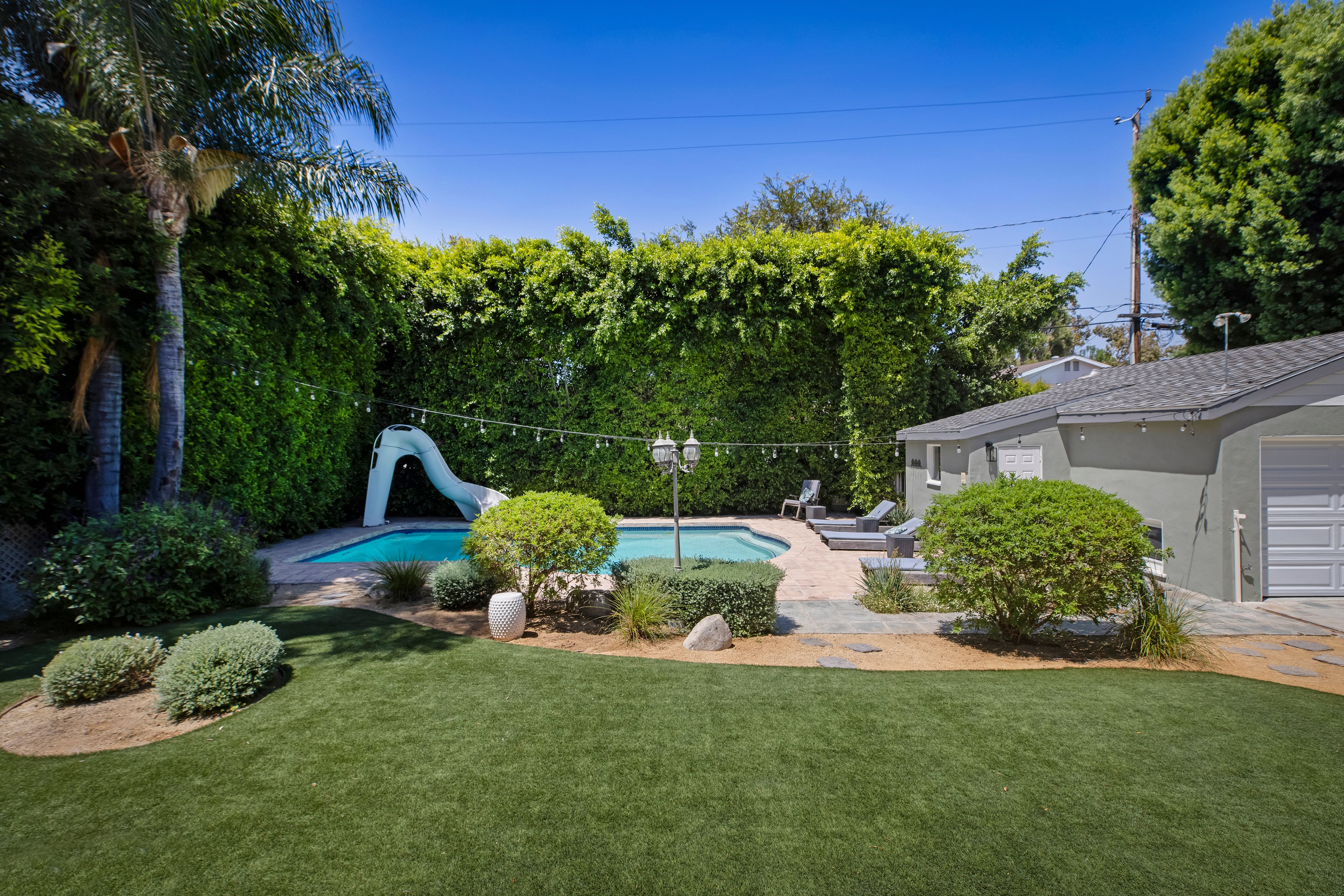  1333 West Valleyheart Drive - 物件實景