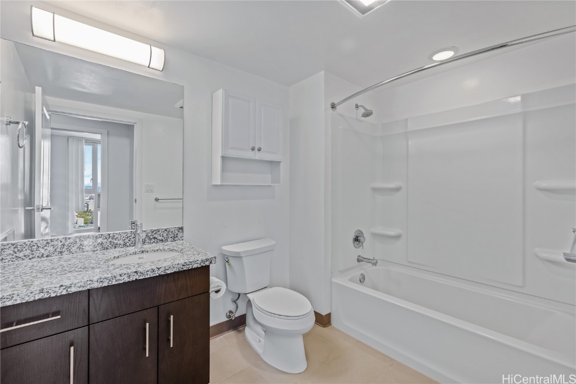 988 Halekauwila Street Unit 3304, Honolulu, Hawaii, 96814, United States, 3 Bedrooms Bedrooms, ,2 BathroomsBathrooms,Residential,For Sale,988 Halekauwila Street Unit 3304,1634686