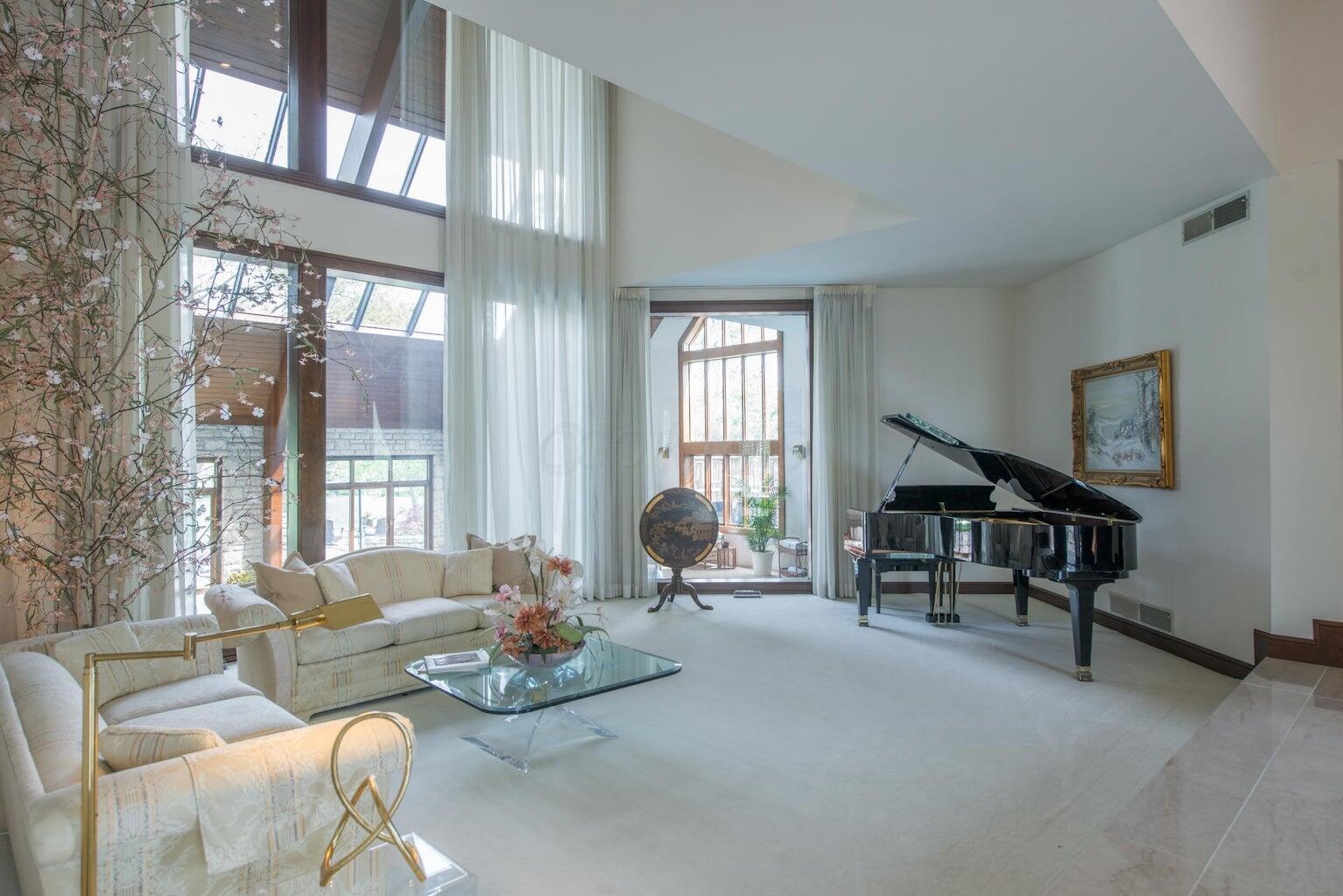 8455 Dunsinane Drive - 物件實景